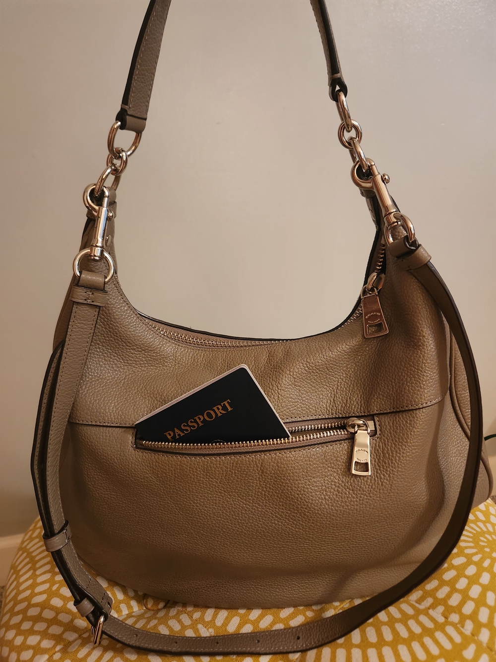 Large Coach Taupe Leather Hobo Bag with Gold Hardware - Picture 3 of 11